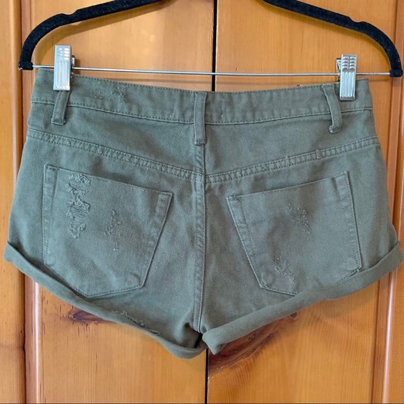 Forever 21 Women's Distressed Rolled Up Denim Shorts - Green, Size 26 - Picture 6 of 6